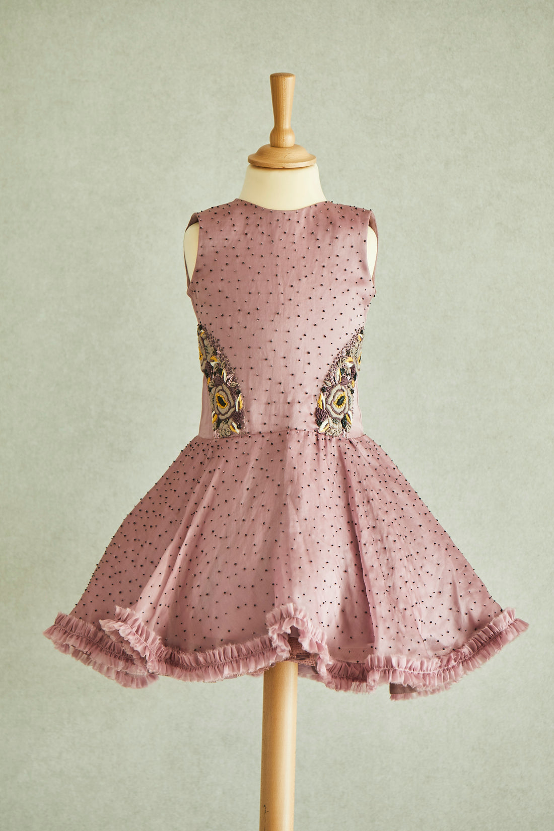 Hand Embroidered Flowers Reverse Pocket Organza Dress